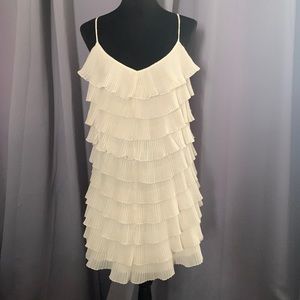 Stunning layered ruffle pleated spaghetti strap dress from GUESS. Size Large.